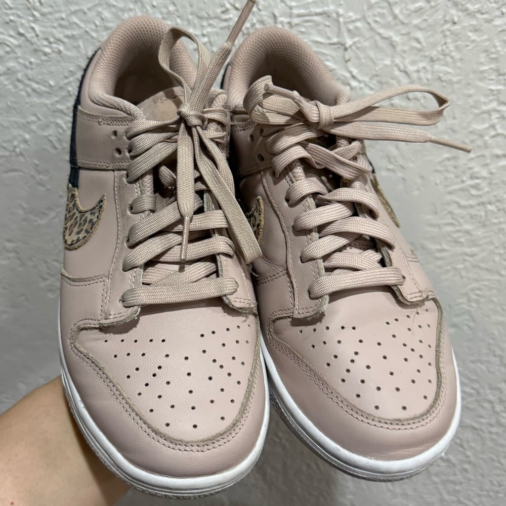 Nike Dunk Low SE Primal Pink (7.5)